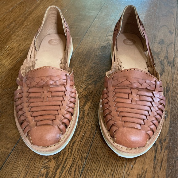 Bottomless Tan Leather Huarache Sandals - Picture 3 of 7